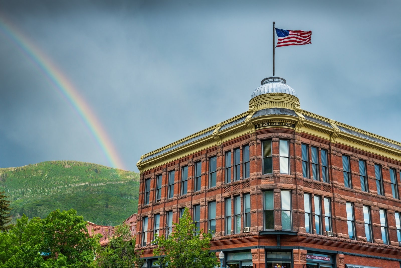 Elks Bldg